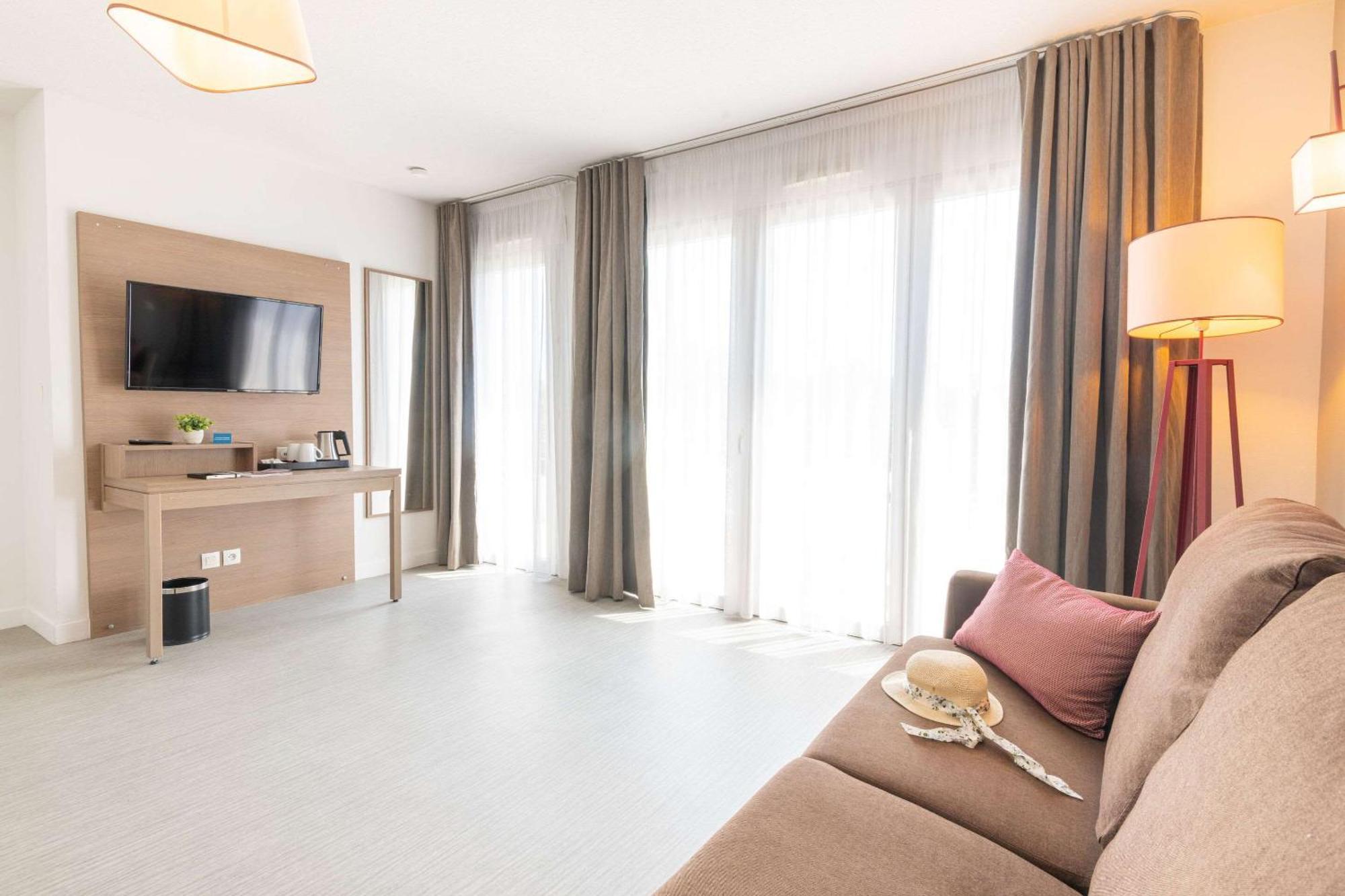 Zenitude Hotel-Residences Cannes Mandelieu Confort Kültér fotó